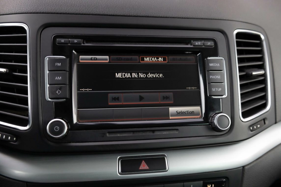 VW SHARAN