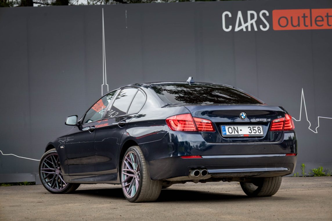 BMW 525