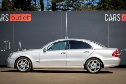 MERCEDES BENZ E270