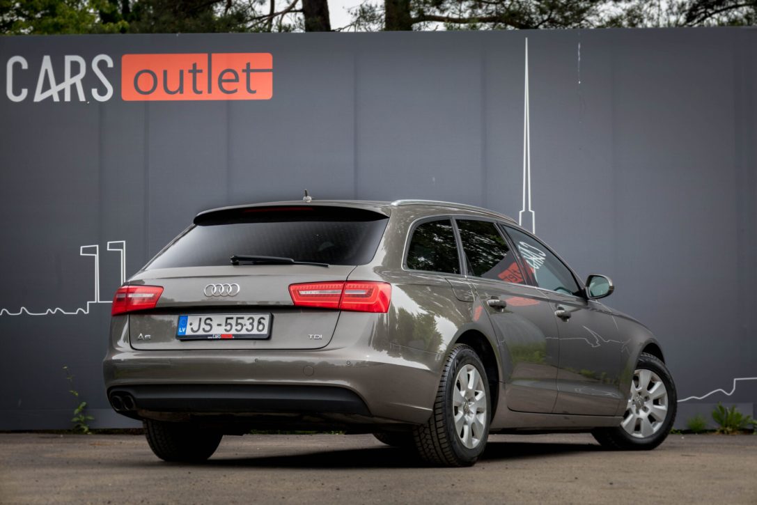 AUDI A6 AVANT