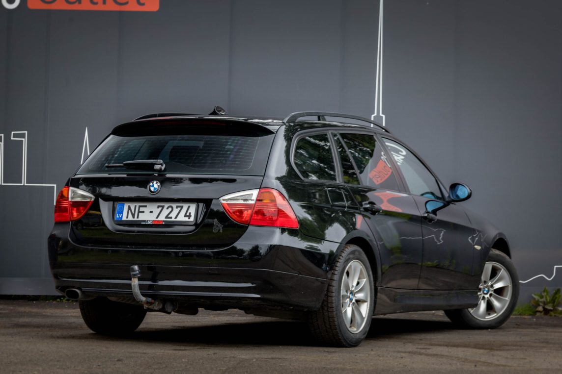 BMW 320