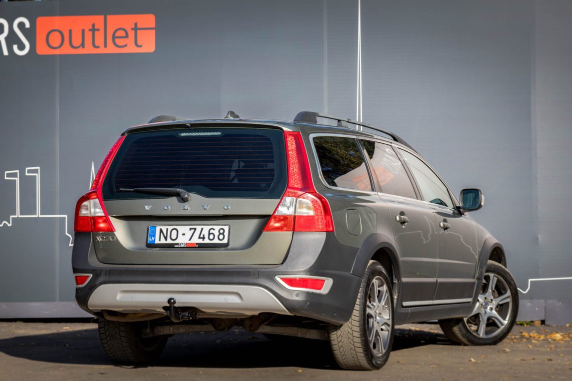 VOLVO XC70