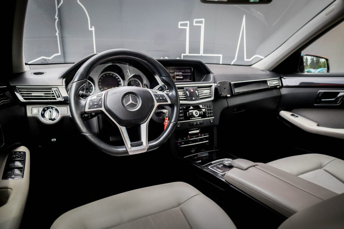 MERCEDES BENZ E350