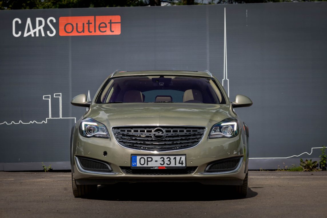 OPEL INSIGNIA SPORTS TOURER SW