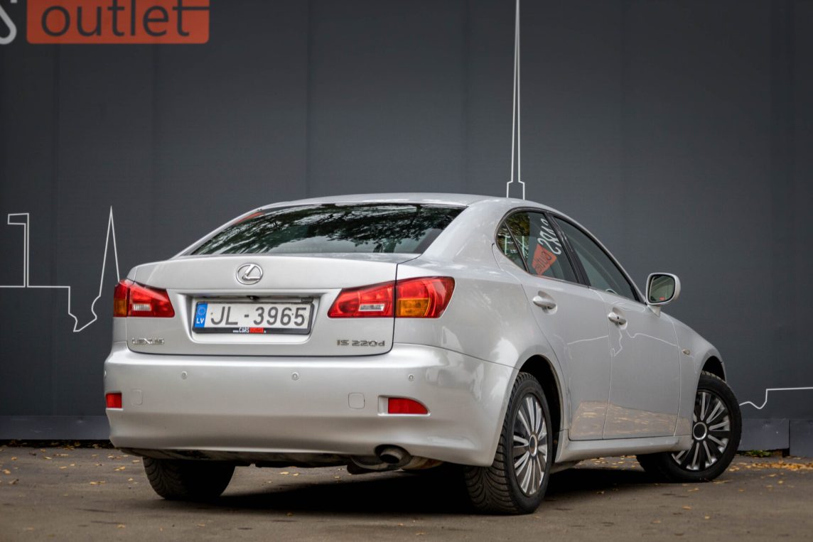 LEXUS IS 220