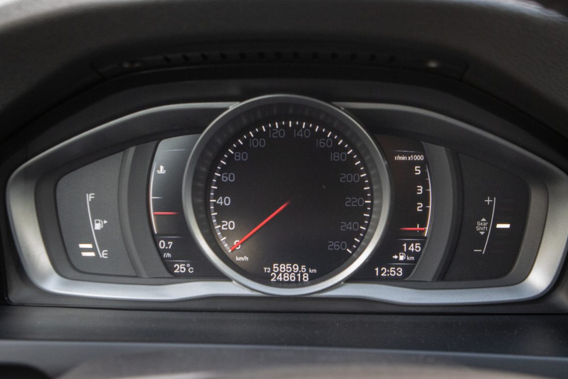 VOLVO V60 CROSS COUNTRY