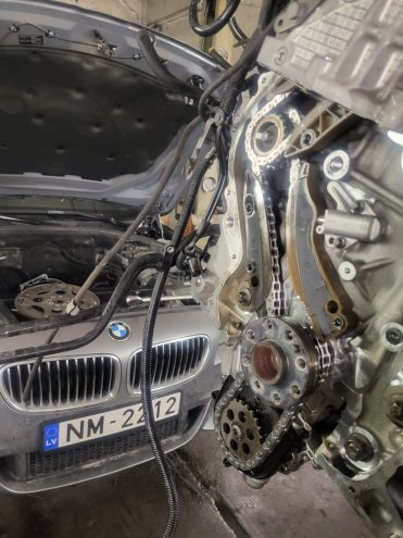 BMW 525