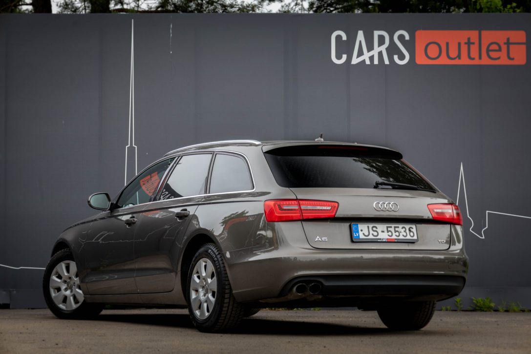 AUDI A6 AVANT