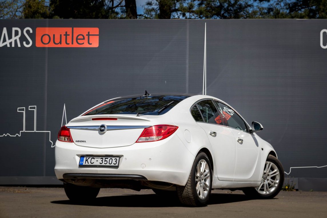 OPEL INSIGNIA