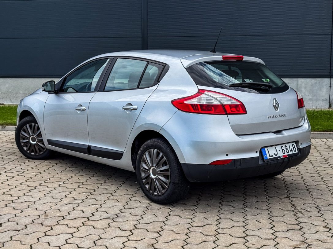 RENAULT MEGANE