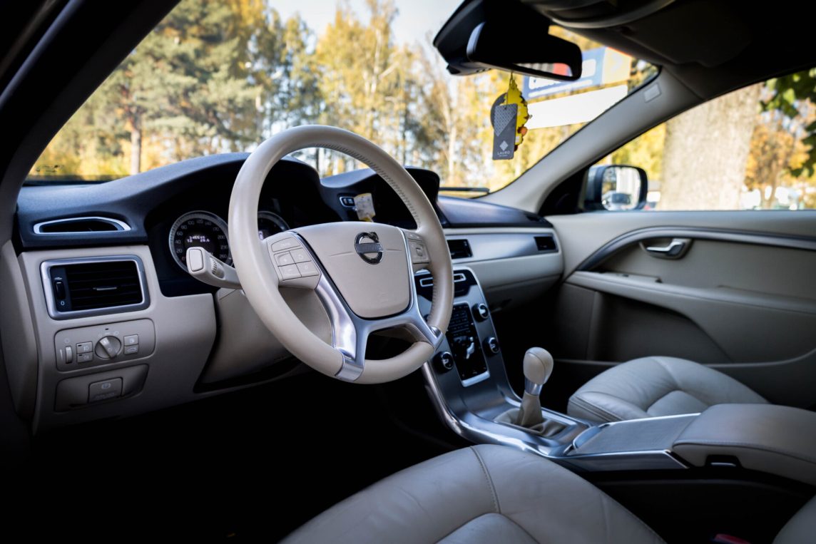 VOLVO XC70