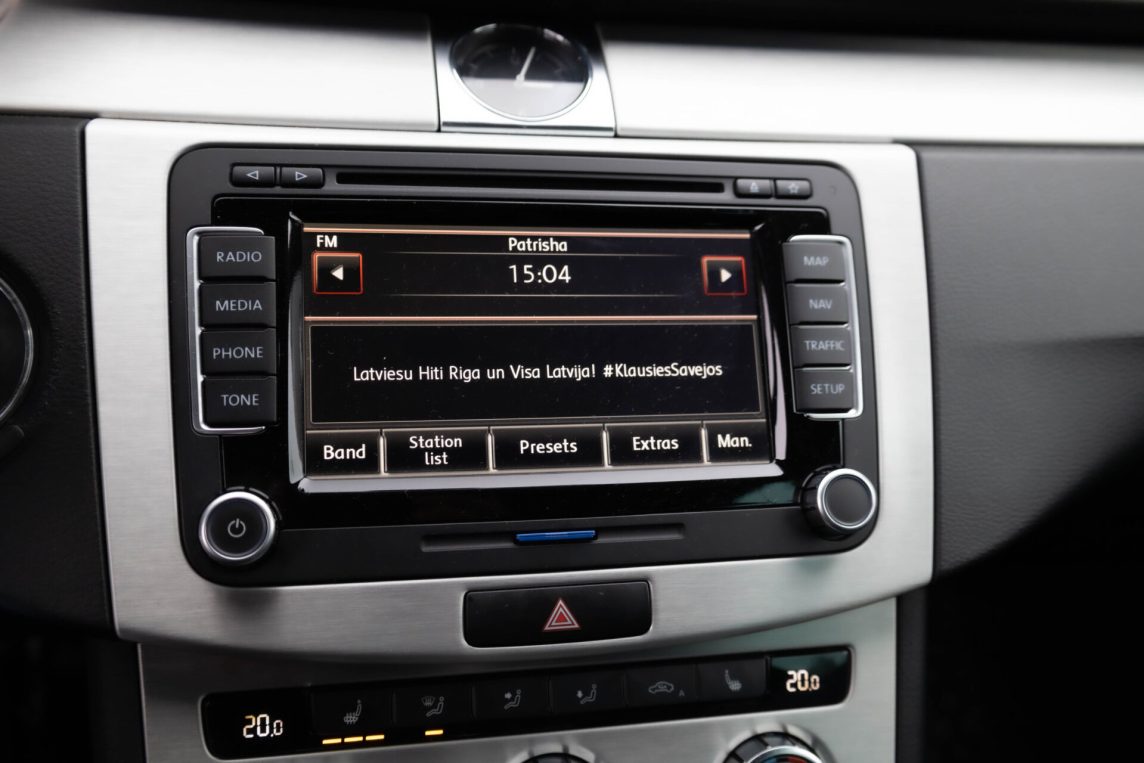 VW PASSAT