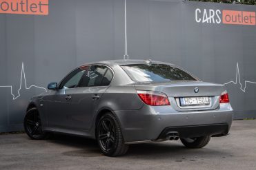 BMW 525