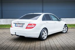 MERCEDES BENZ C200