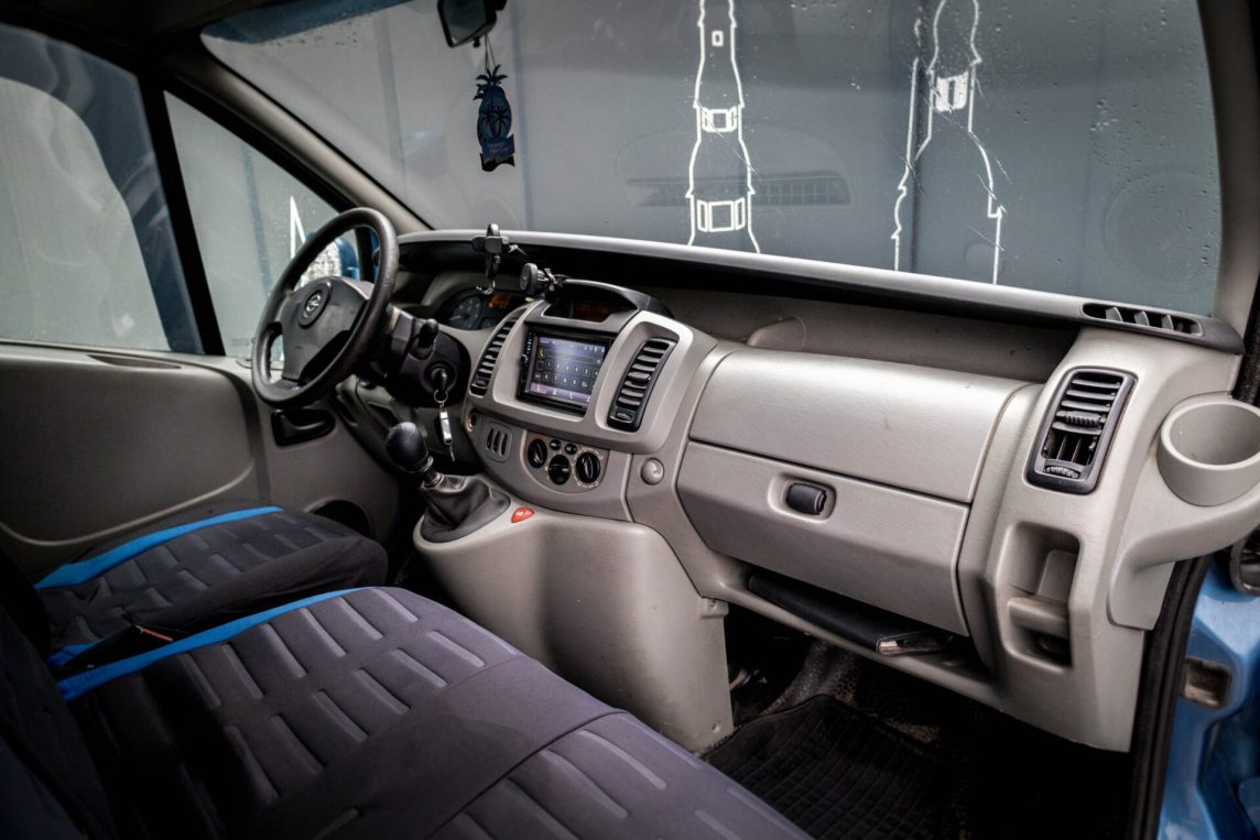 OPEL VIVARO