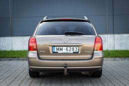 TOYOTA AVENSIS