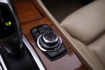 BMW 740