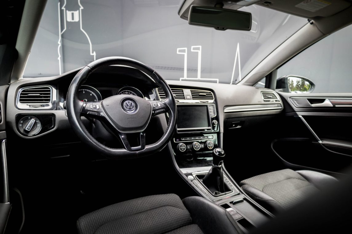 VW GOLF