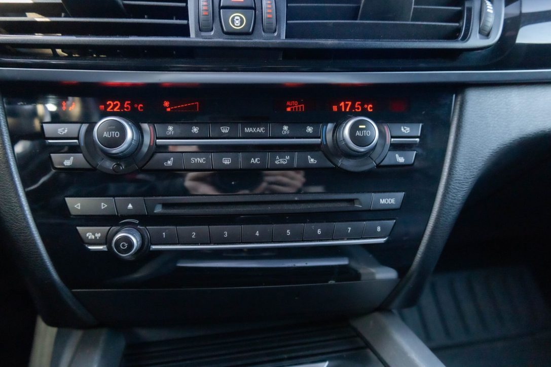 BMW X5 M50D