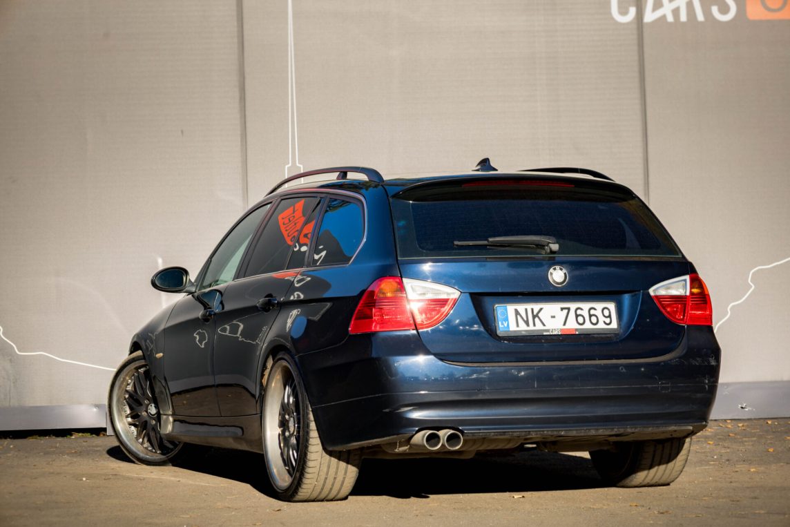 BMW 325