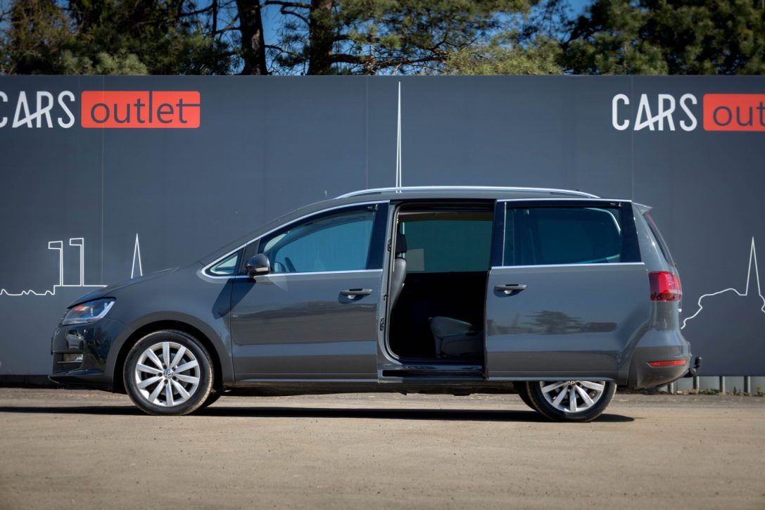 VW SHARAN