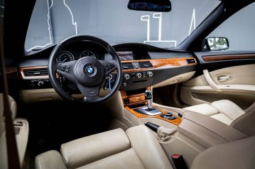 BMW 525