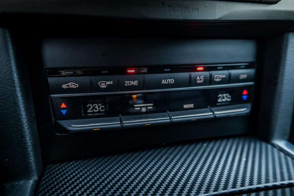MERCEDES BENZ E200 CDI