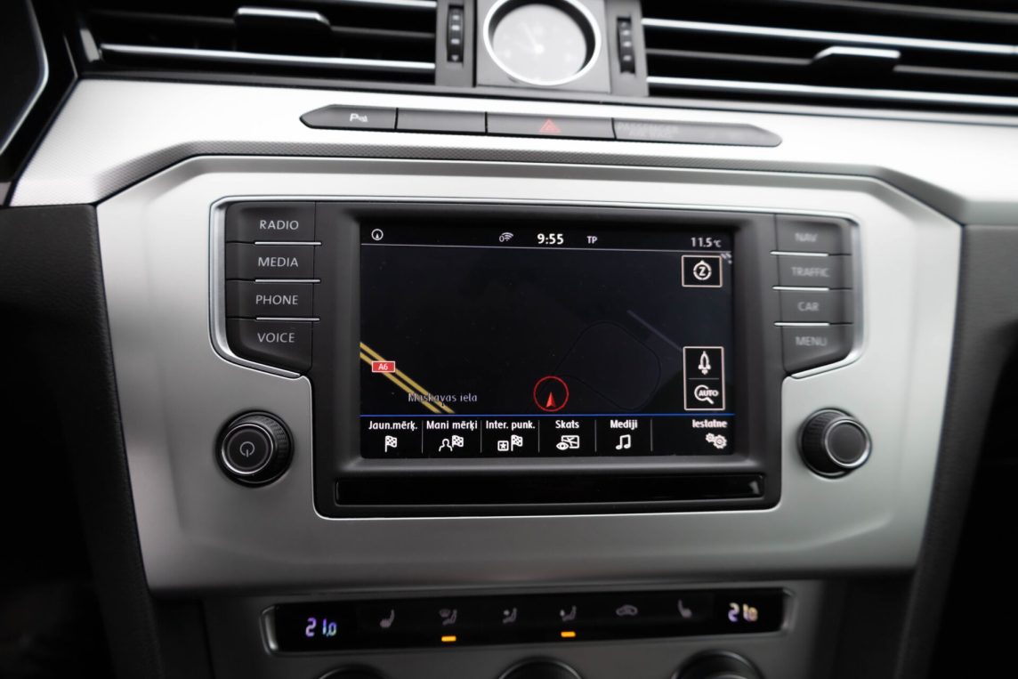 VW PASSAT