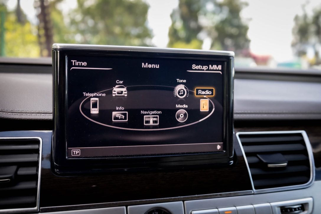 AUDI A8