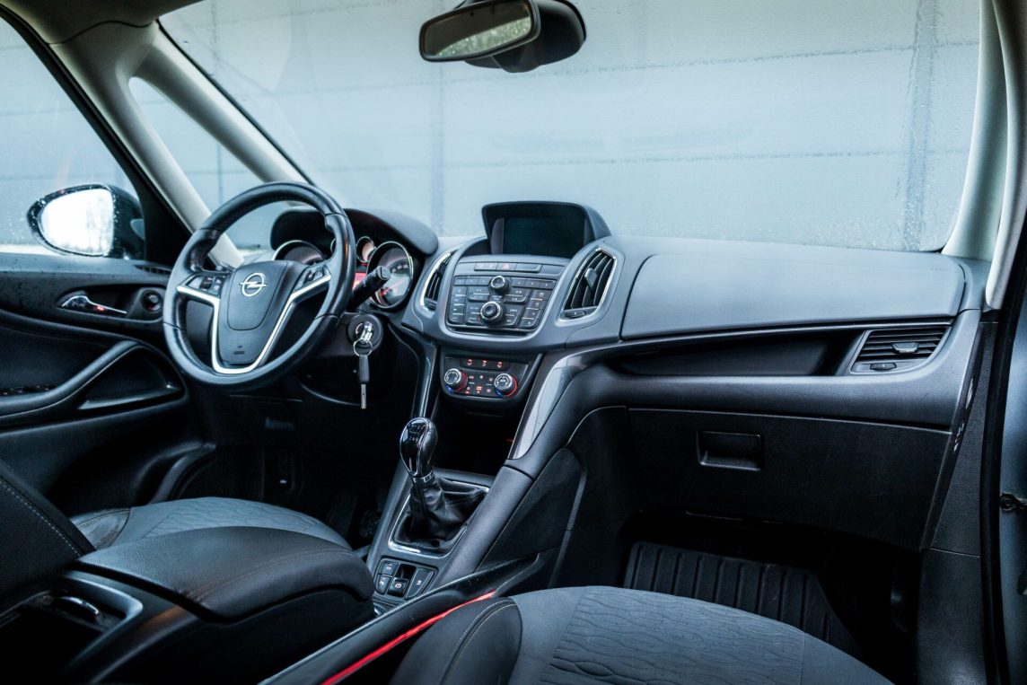 OPEL ZAFIRA TOURER