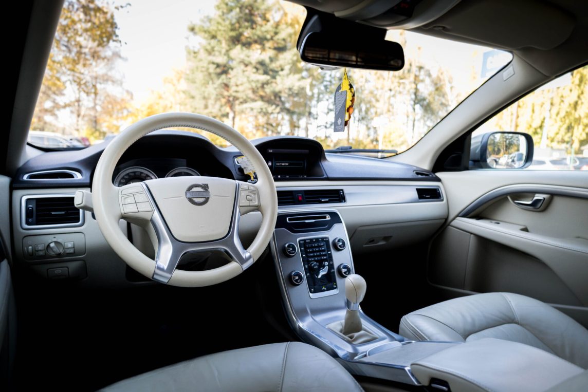VOLVO XC70