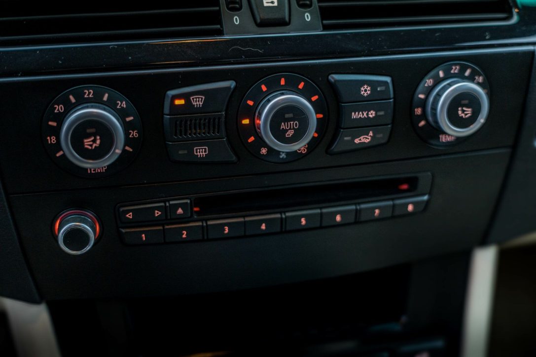 BMW 523