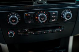 BMW 523