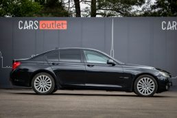 BMW 730