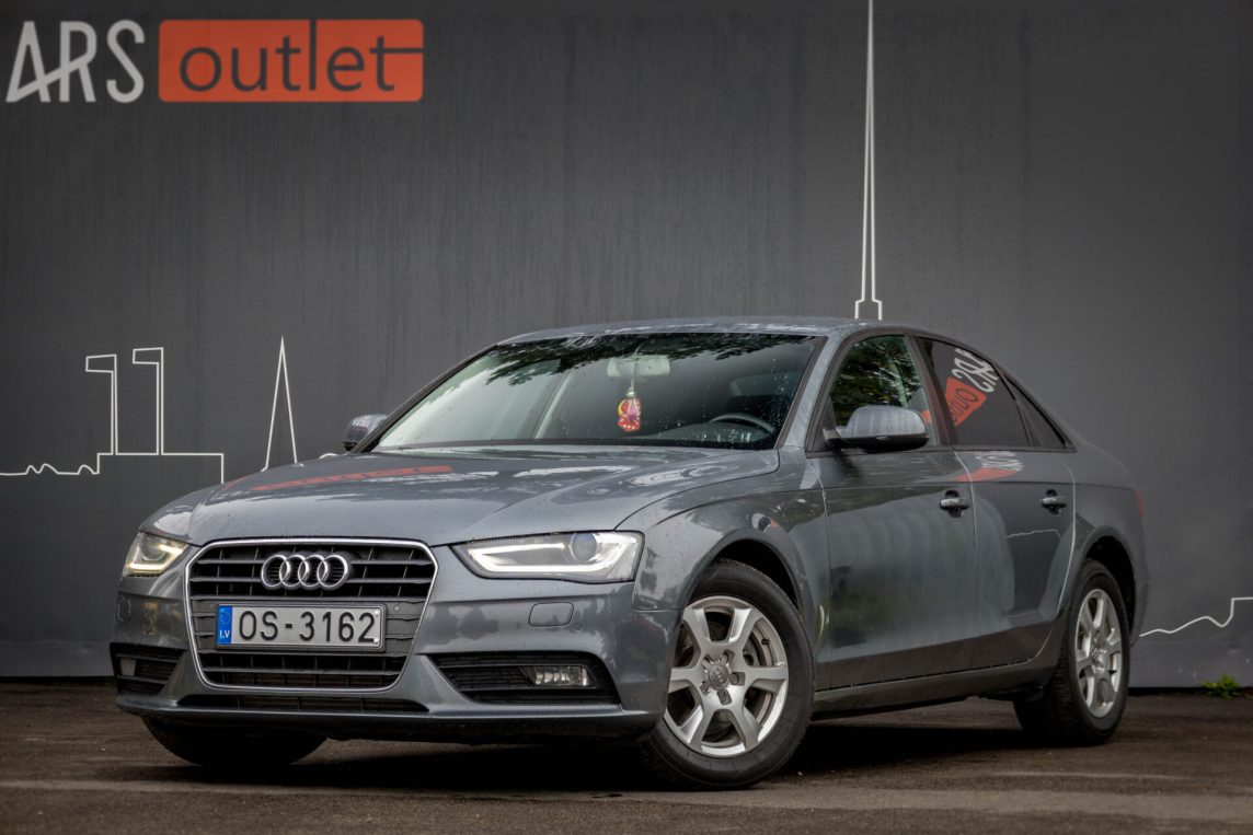 AUDI A4 LIMOUSINE