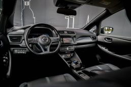 NISSAN LEAF 40KWH