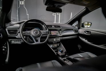 NISSAN LEAF 40KWH