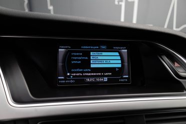 AUDI A4 LIMOUSINE