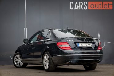 MERCEDES BENZ C320