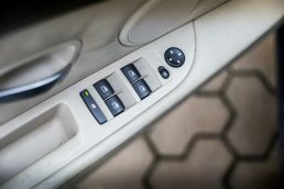 BMW 523