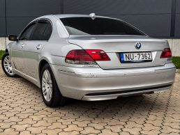 BMW 730