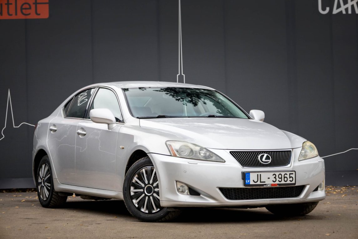 LEXUS IS 220