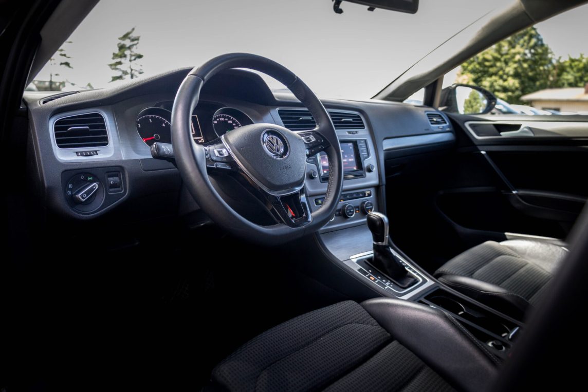 VW GOLF