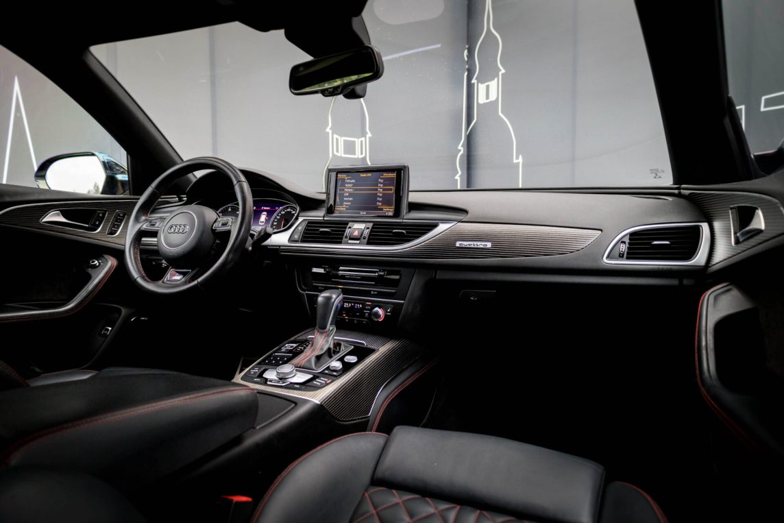 AUDI A6 AVANT