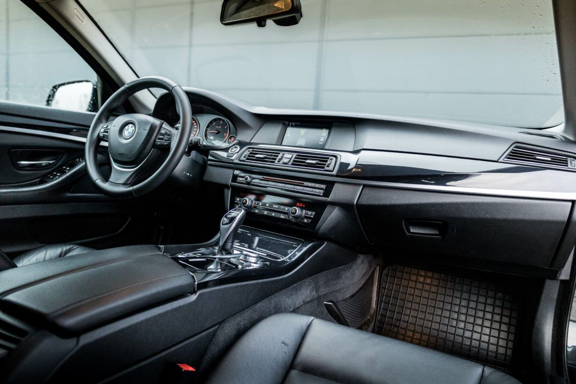 BMW 525