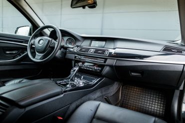 BMW 525