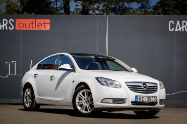 OPEL INSIGNIA