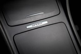 MERCEDES BENZ A180