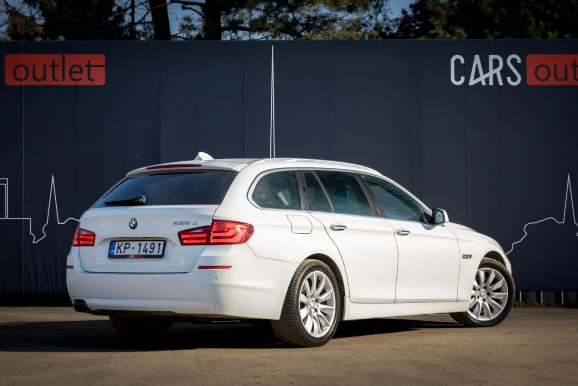 BMW 525