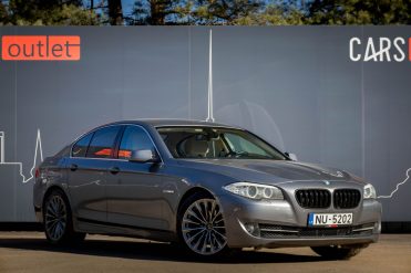 BMW 523